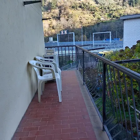 Carlotta House-lt