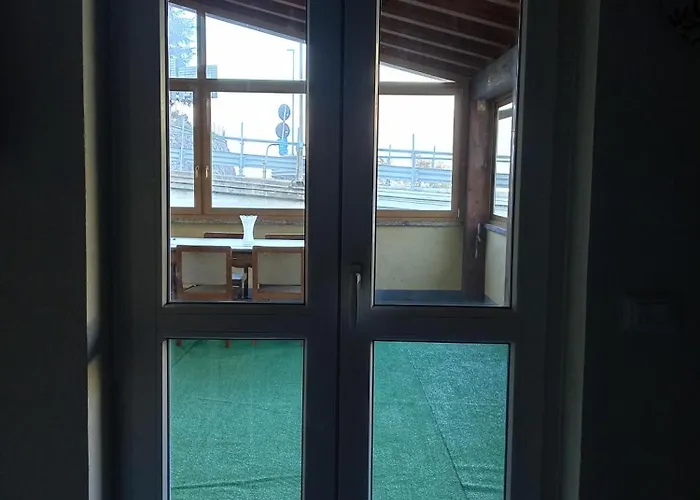 Carlotta House-lt * Bellano